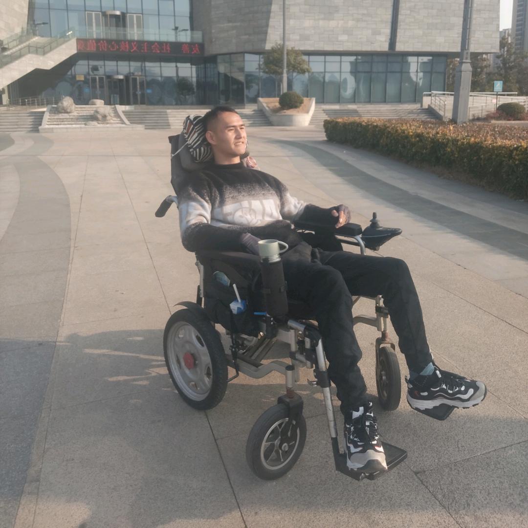 轮椅阿宝