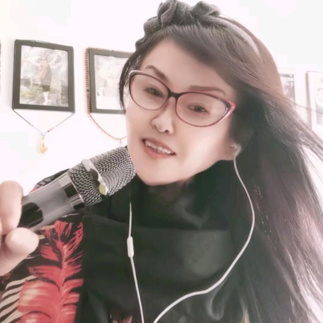 嘎小翠🎤下午2点10分