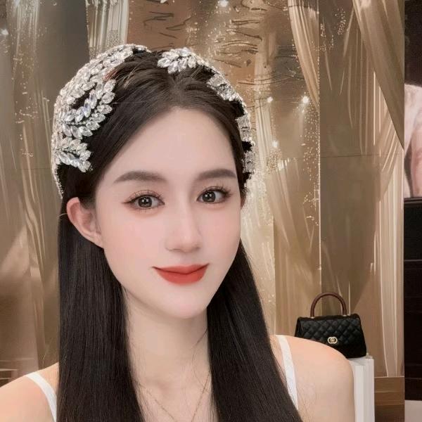 福宝女包推荐官1.0