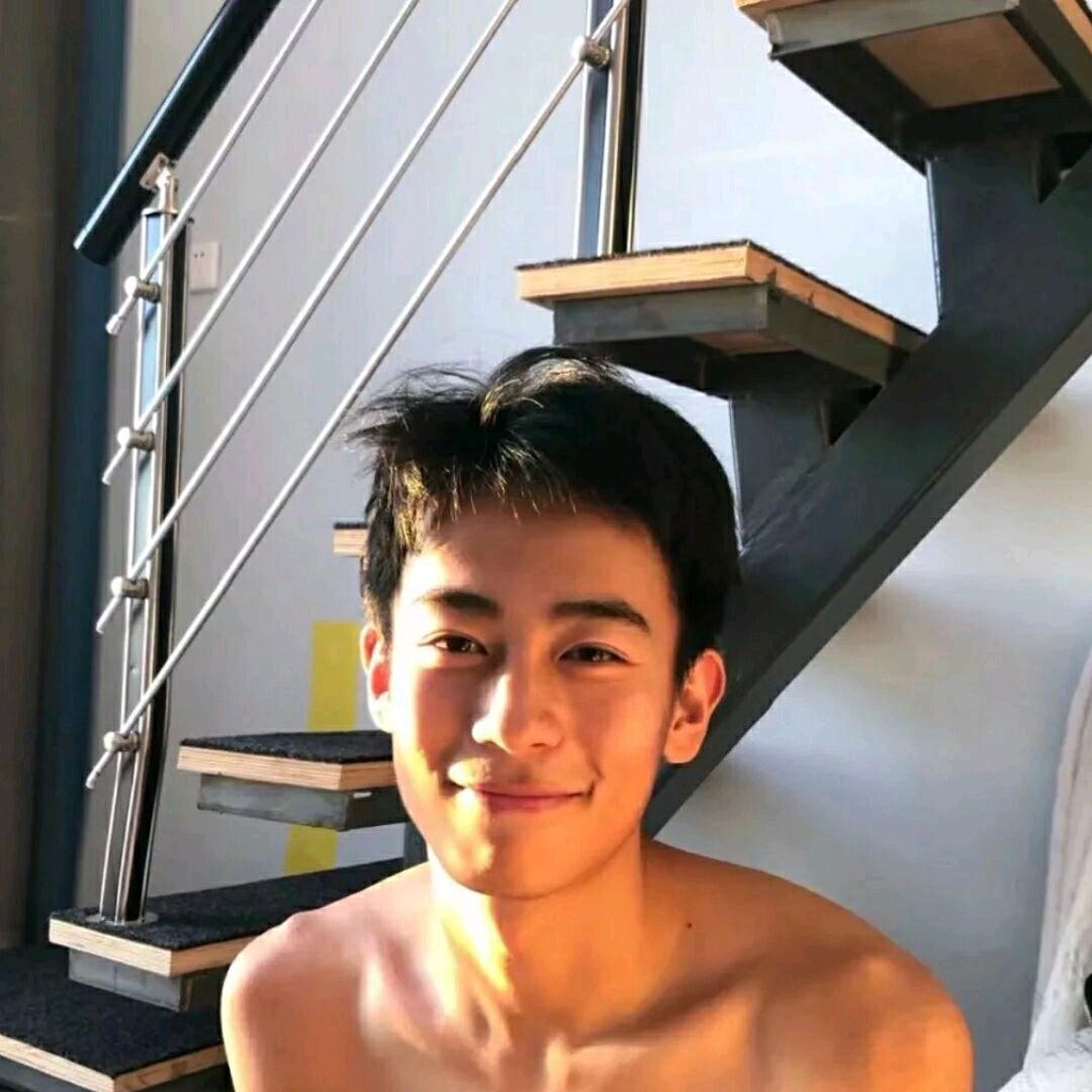 李昕博