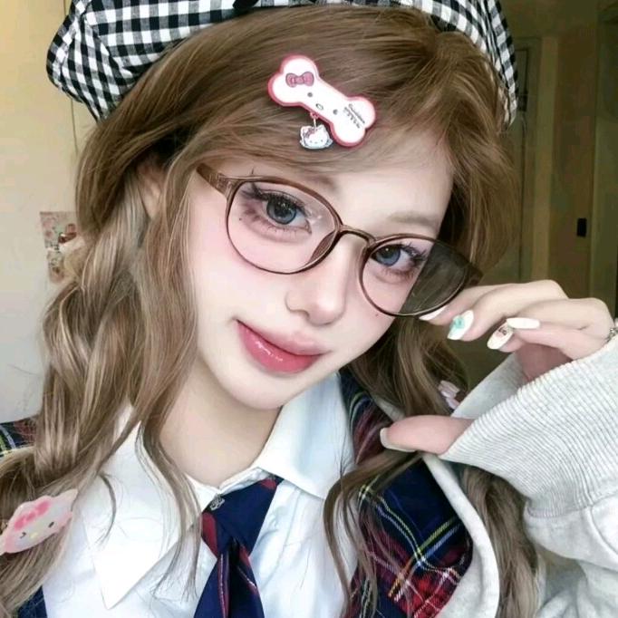 𝓤𝓷𝓻𝓮𝓺𝓾𝓲𝓽𝓮𝓭