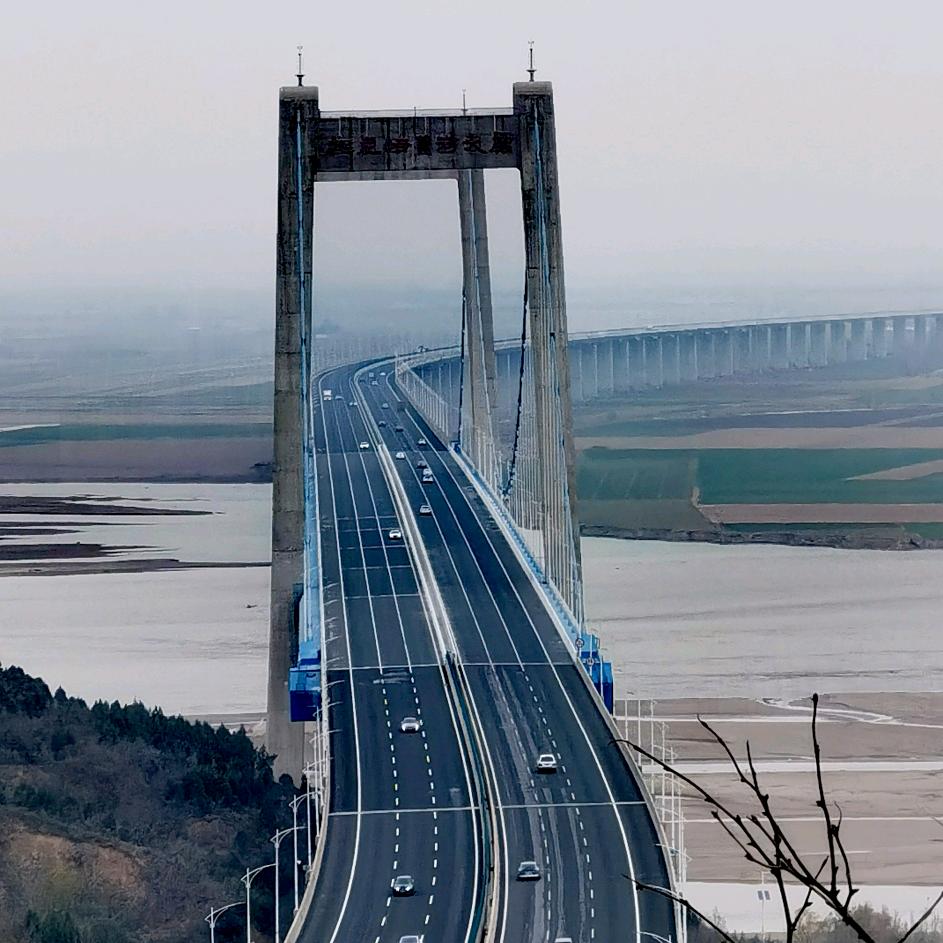 𝑷𝒆𝒐𝒏𝒚 𝑴𝒐𝒎𝒐