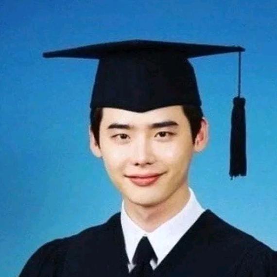 小湘学姐帮上岸-领逸