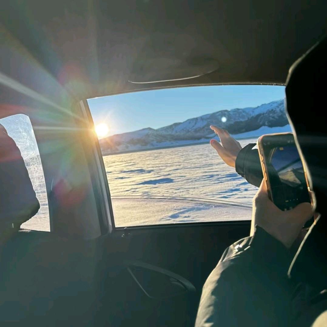 一轮明月照大弟