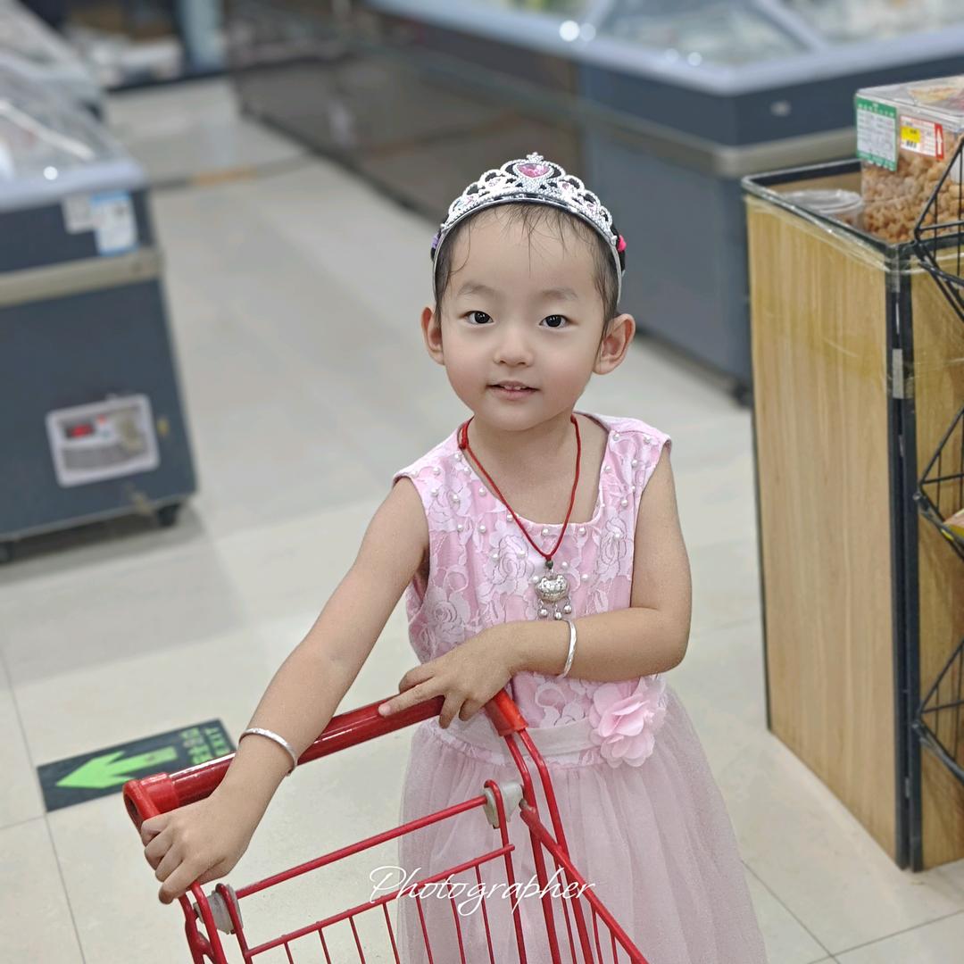 莯涵