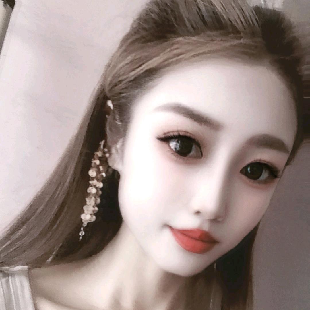 坐在坟前调戏鬼