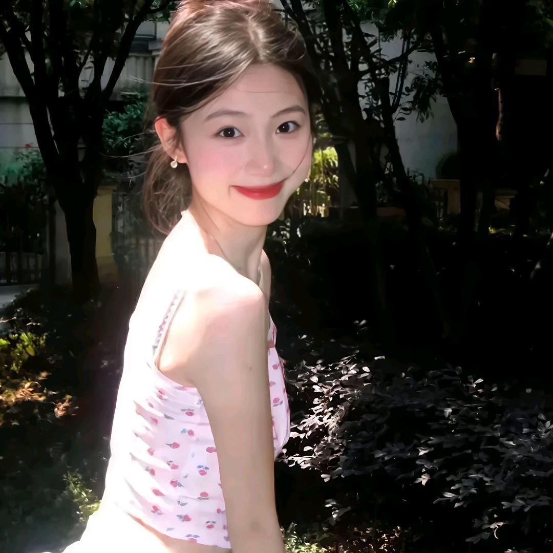 小 V
