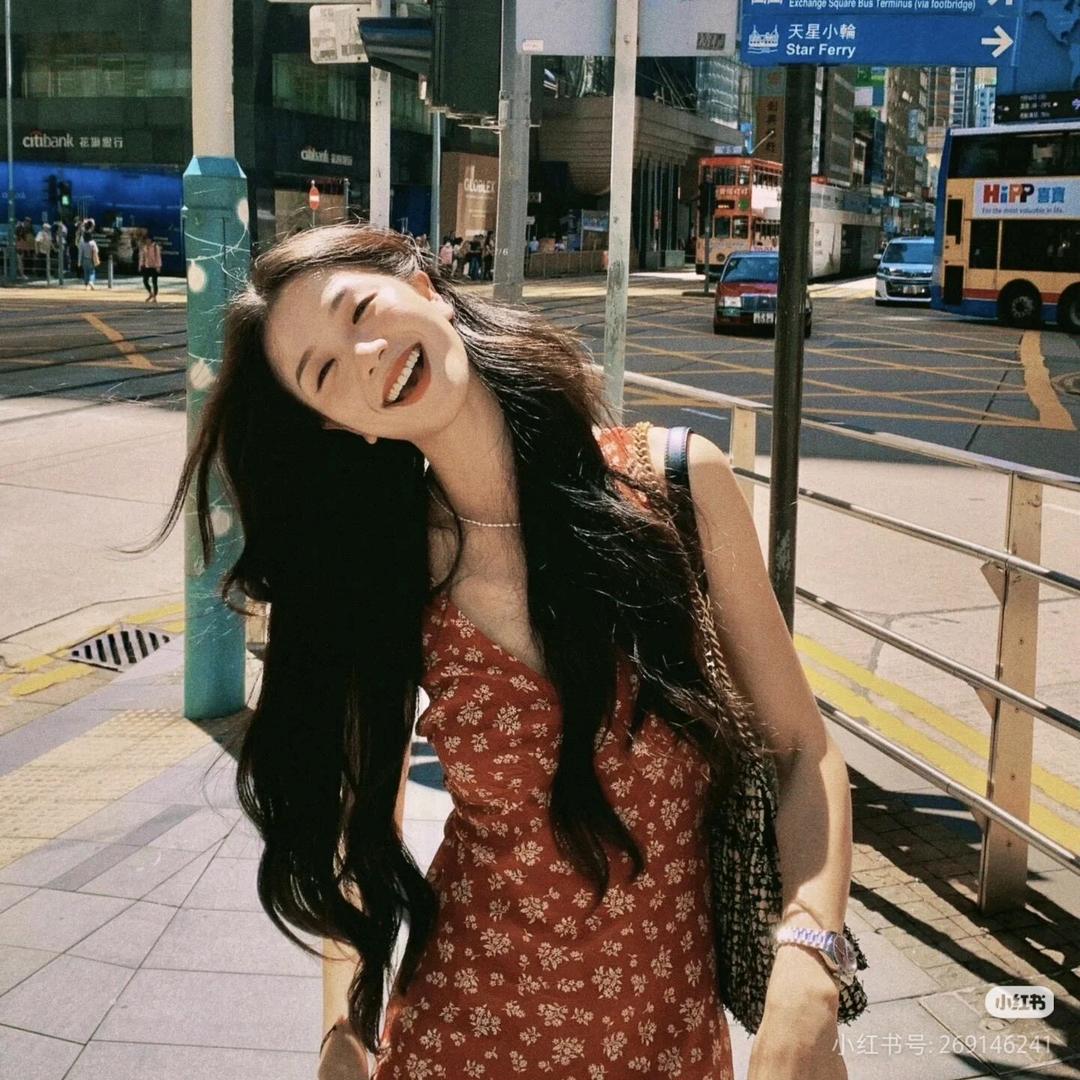 泵车吊车租赁-女泵工