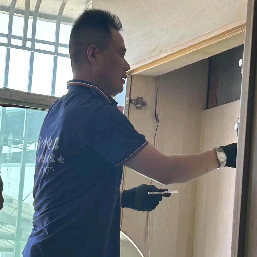 杨鸿厨电