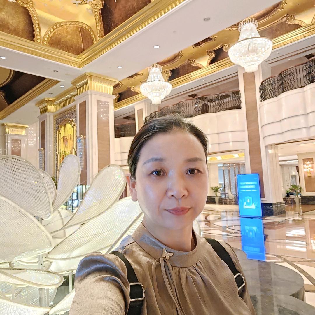 万春丽