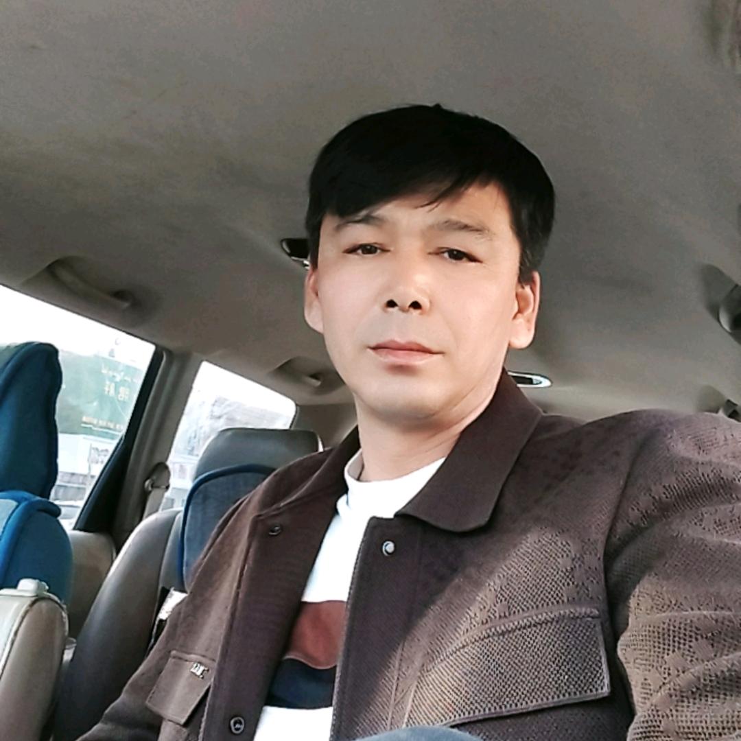 阿力木江