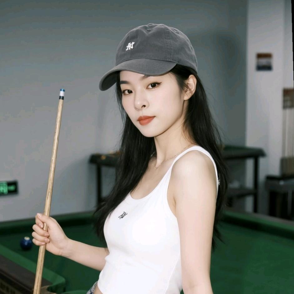 忙着炸薯条