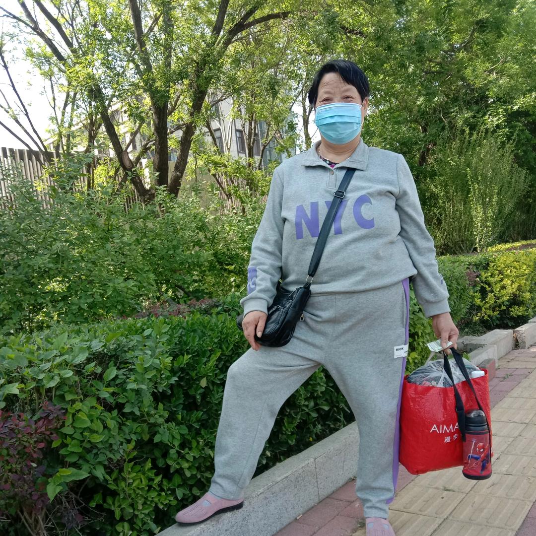 老张（轩轩奶奶）