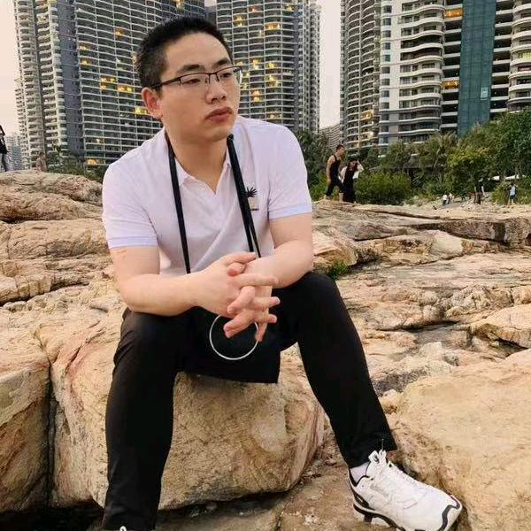 独自奋斗的胖子