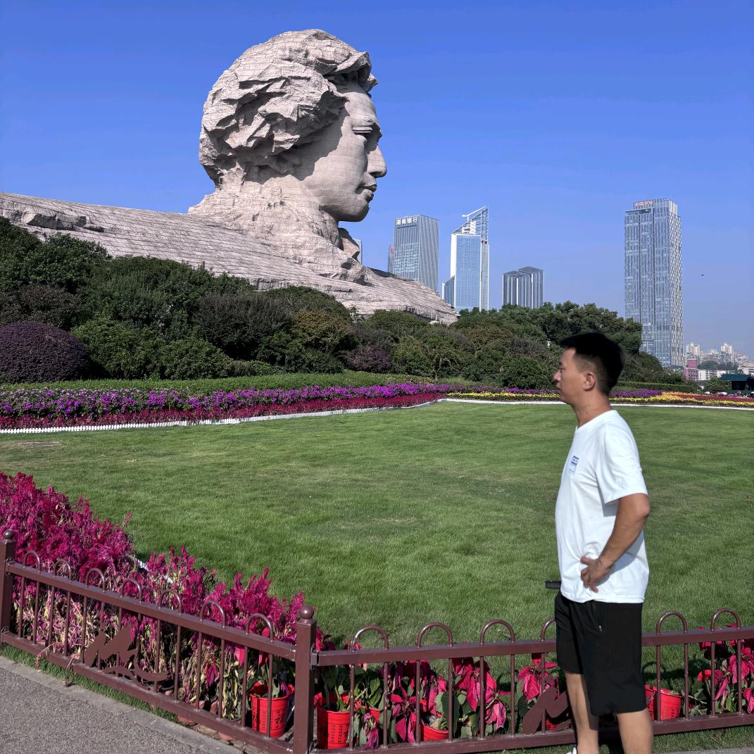 黔江定制门窗小潘