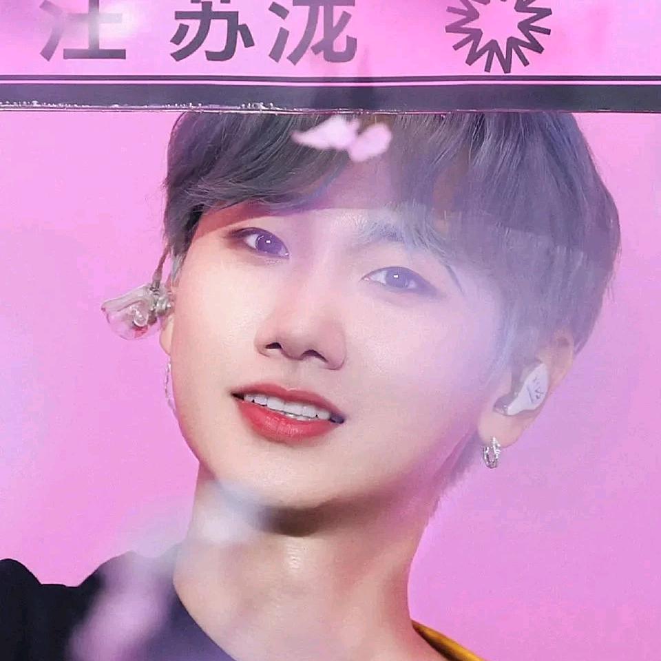 泷泷