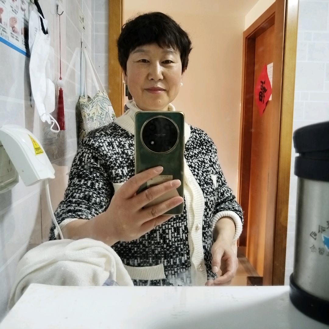 云霞💝