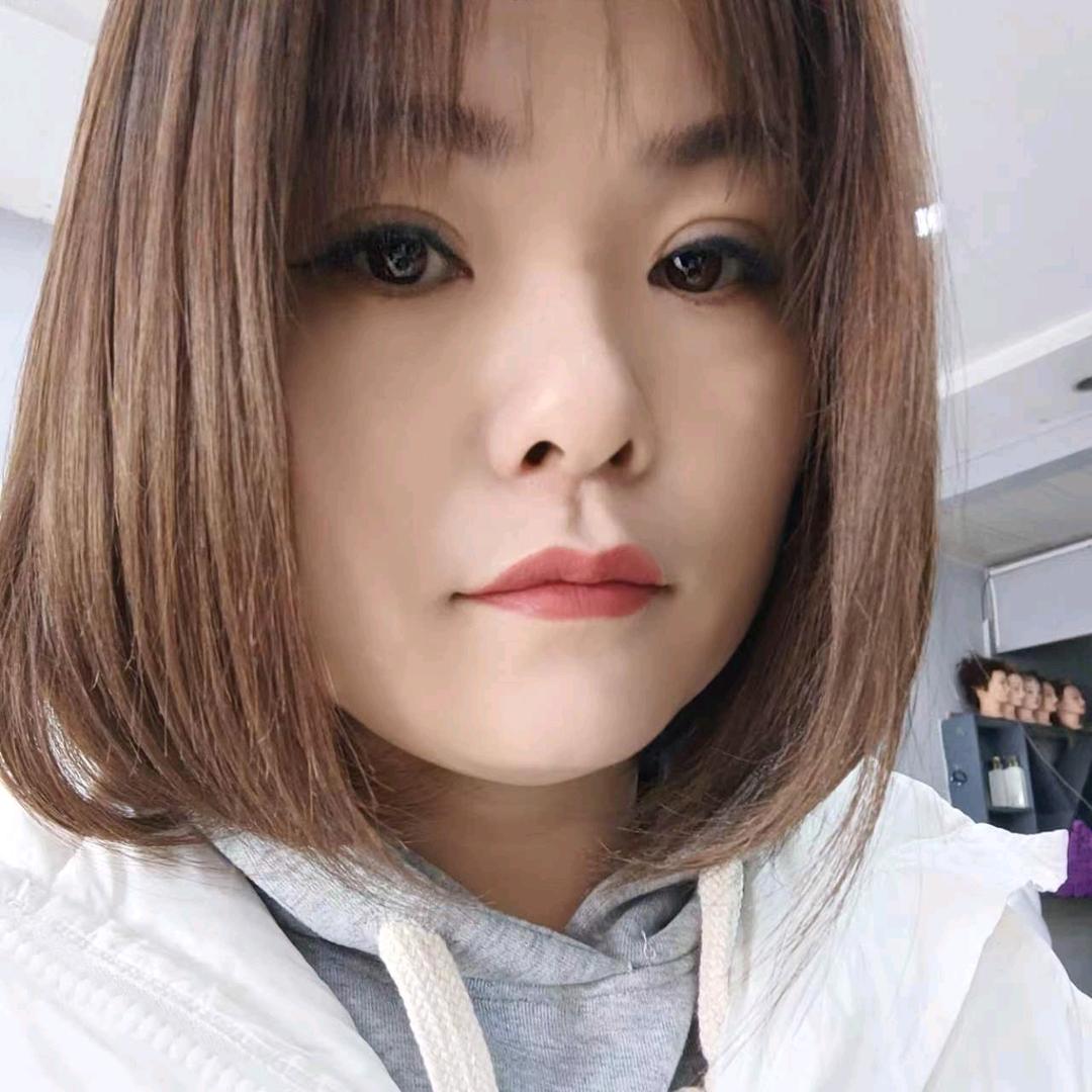 凉皮小姐姐😜
