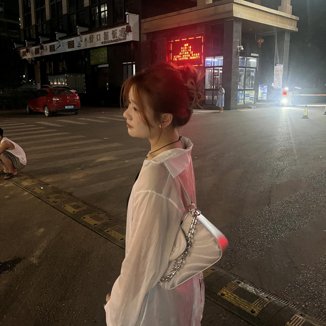 倩倩好物精选小铺klM