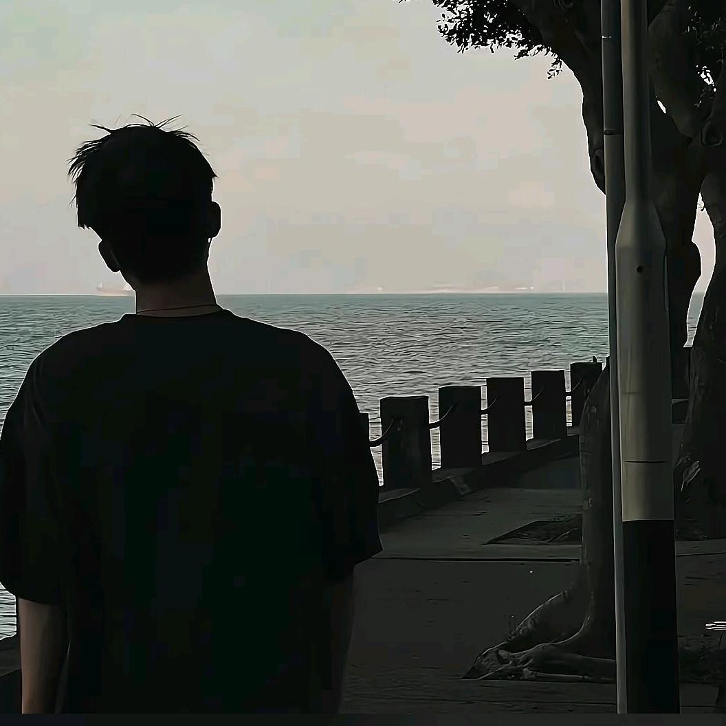 C君