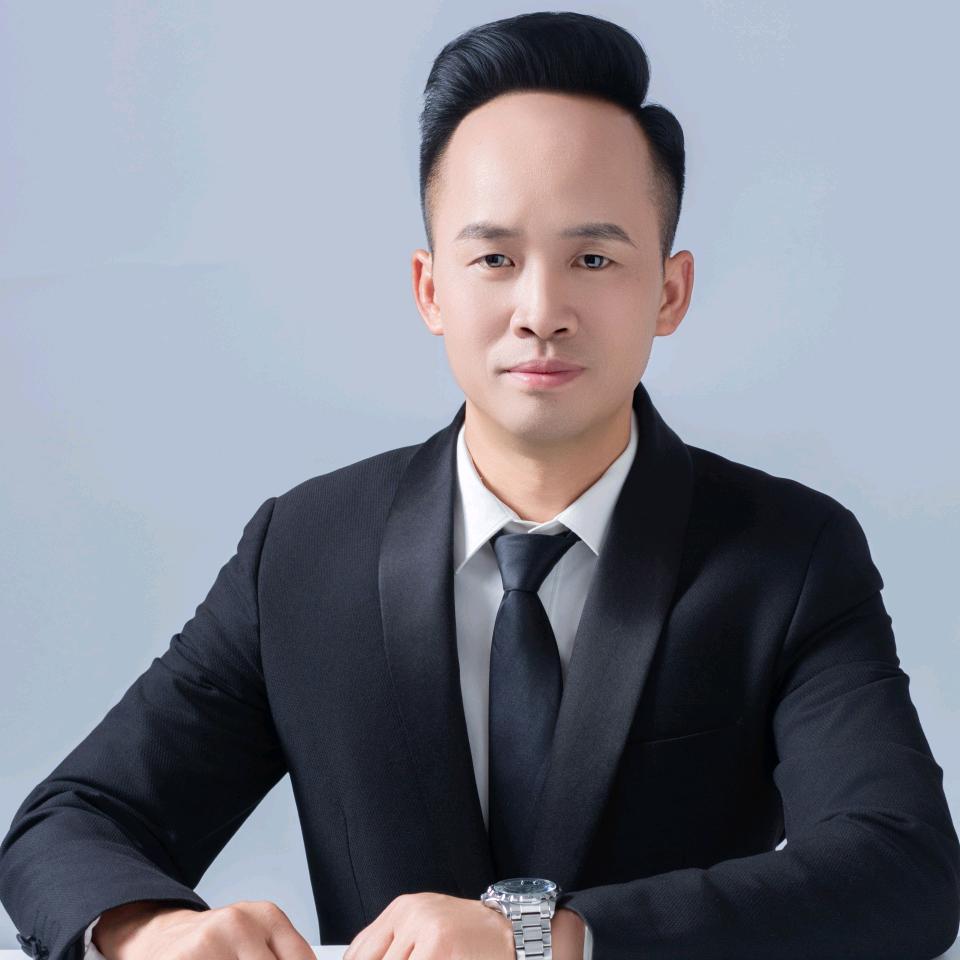 伟哥羊肉创始人  罗伟
