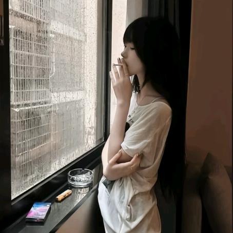 严闫