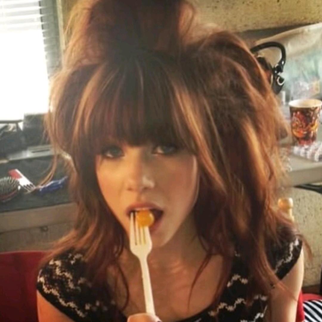 ✮lazᙆᶻy✧🅴