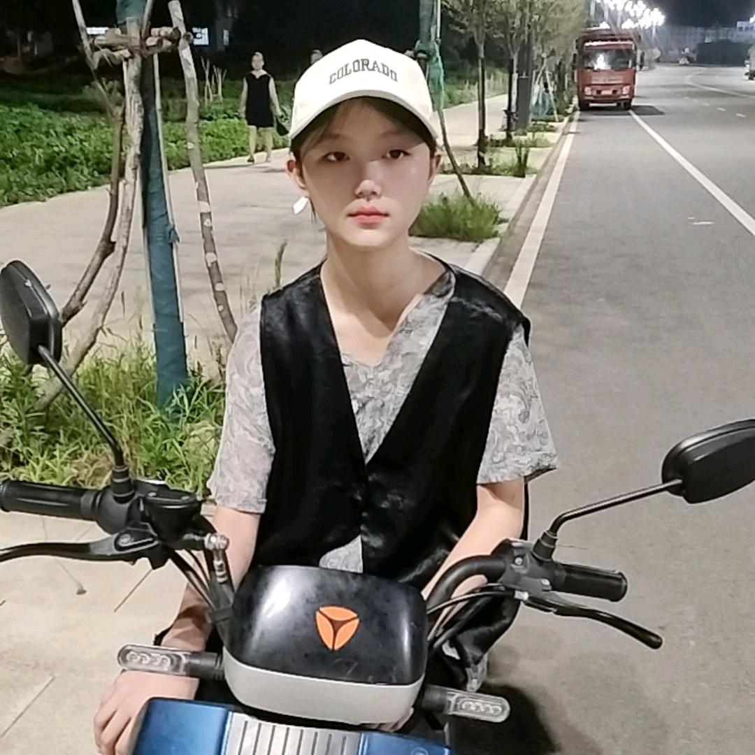 曳舞小依冰 尊师陌然