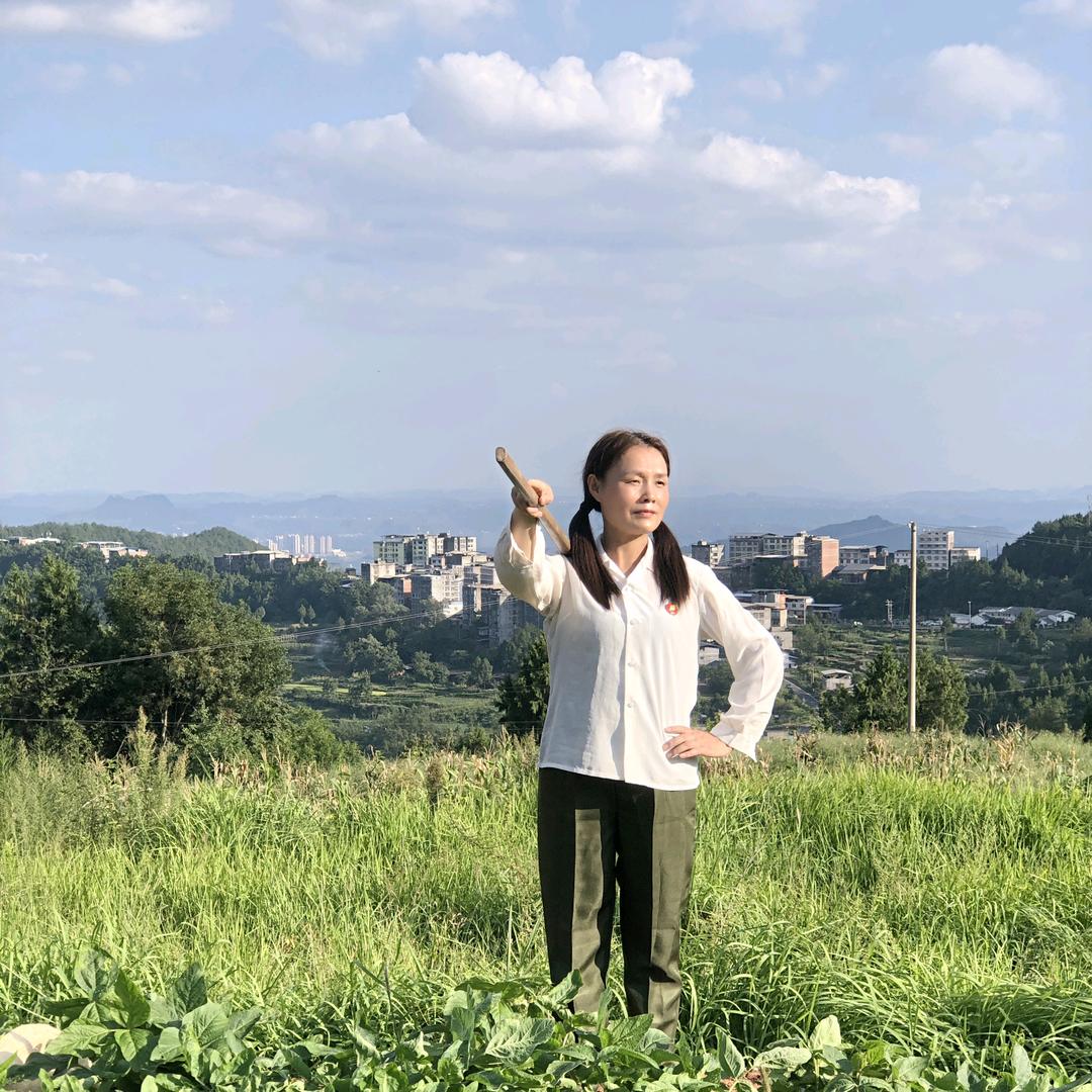 恩阳幺妹在农村
