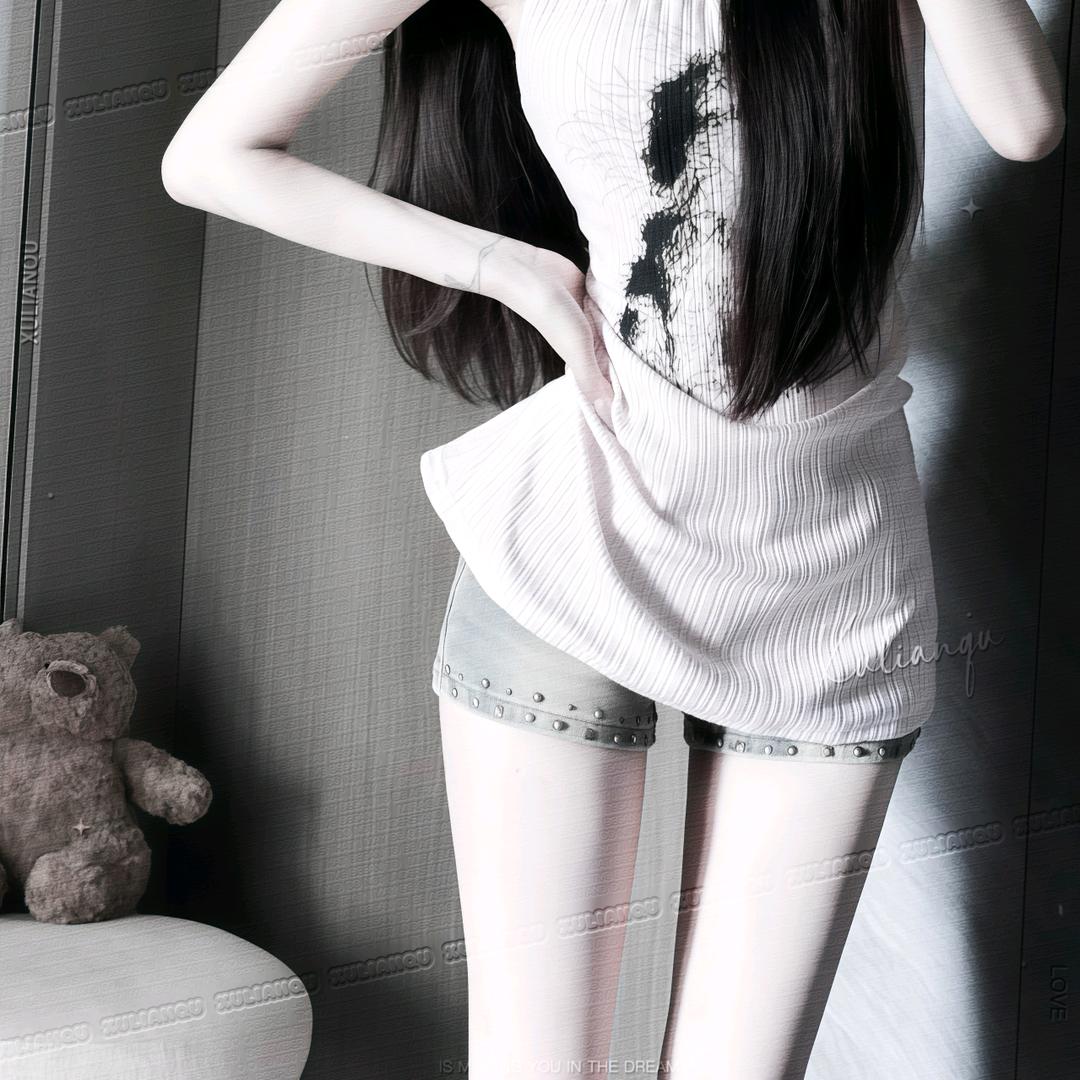 玥玥.