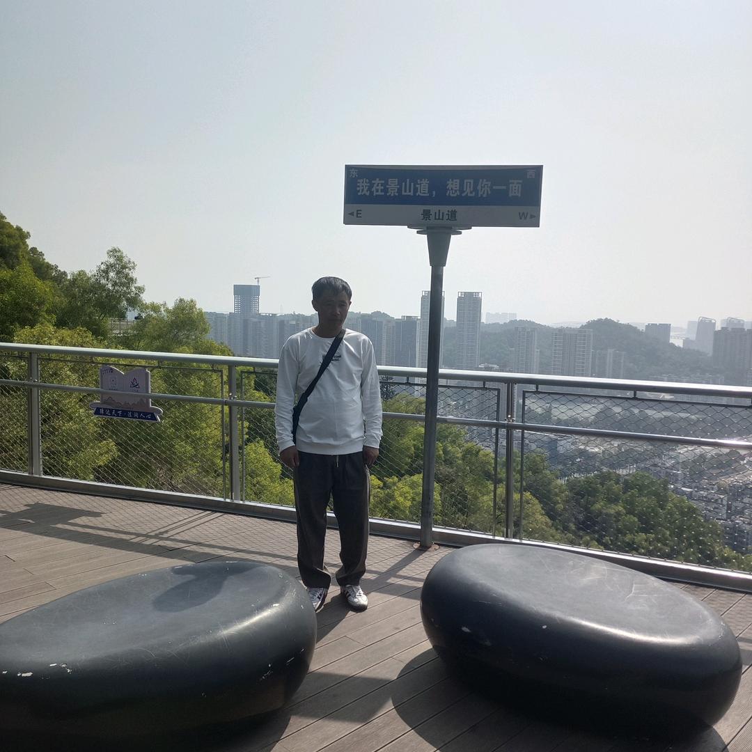 小鸟电动车