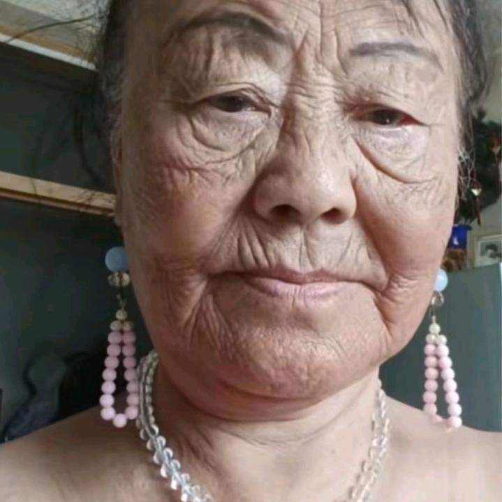 情停机，爱欠费，情上飘