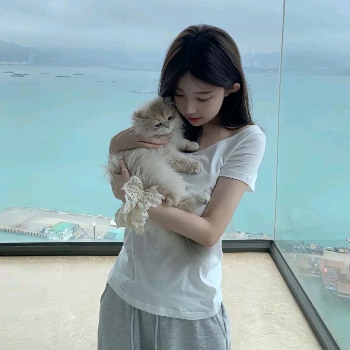 小羊咩咩૮꒰˶•༝•˶꒱ა