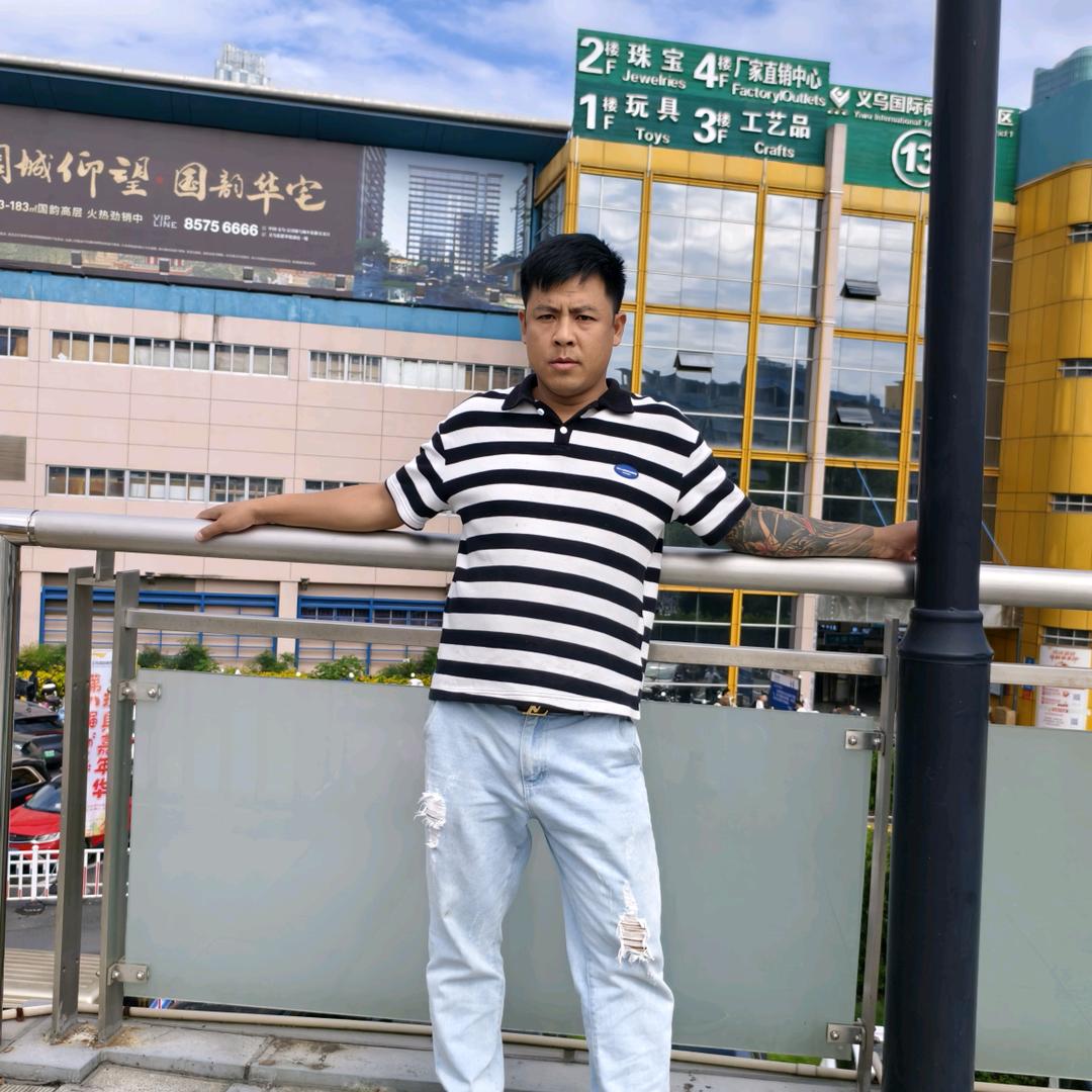 小廖（颜色解决者）