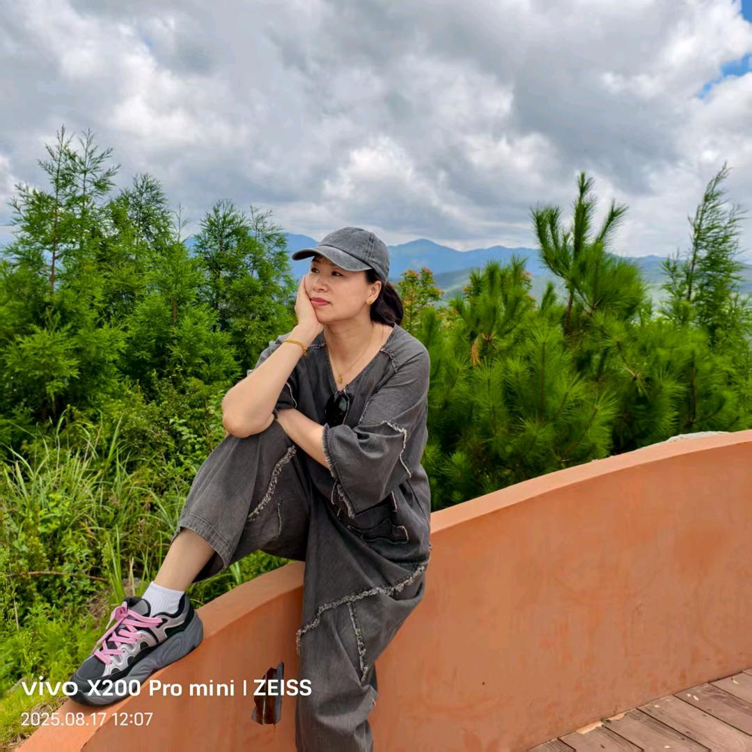 回不去的昨天，看不到的明天