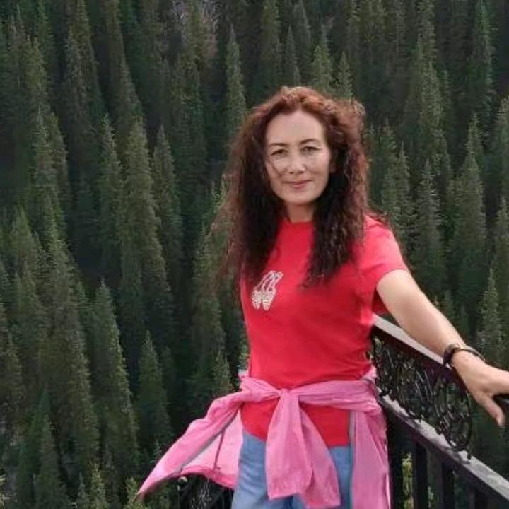 吉娜提