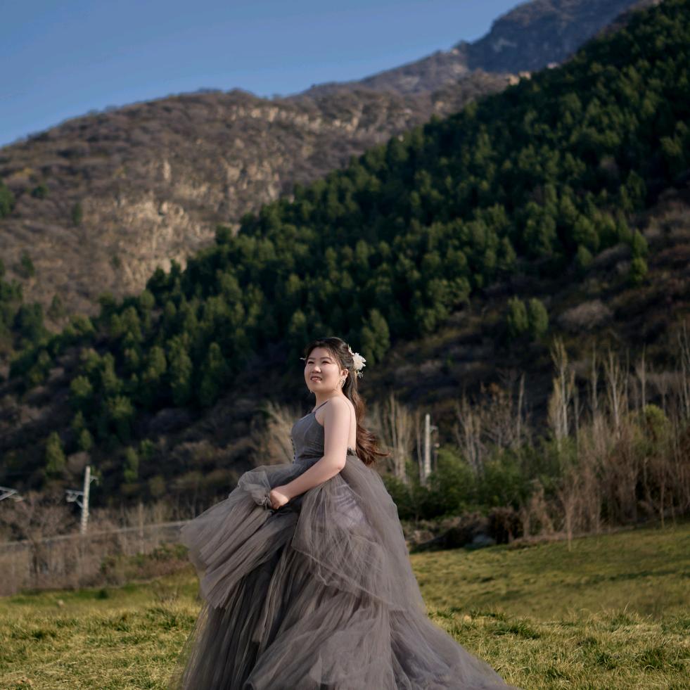 远嫁到华山底下的小村庄努力生活