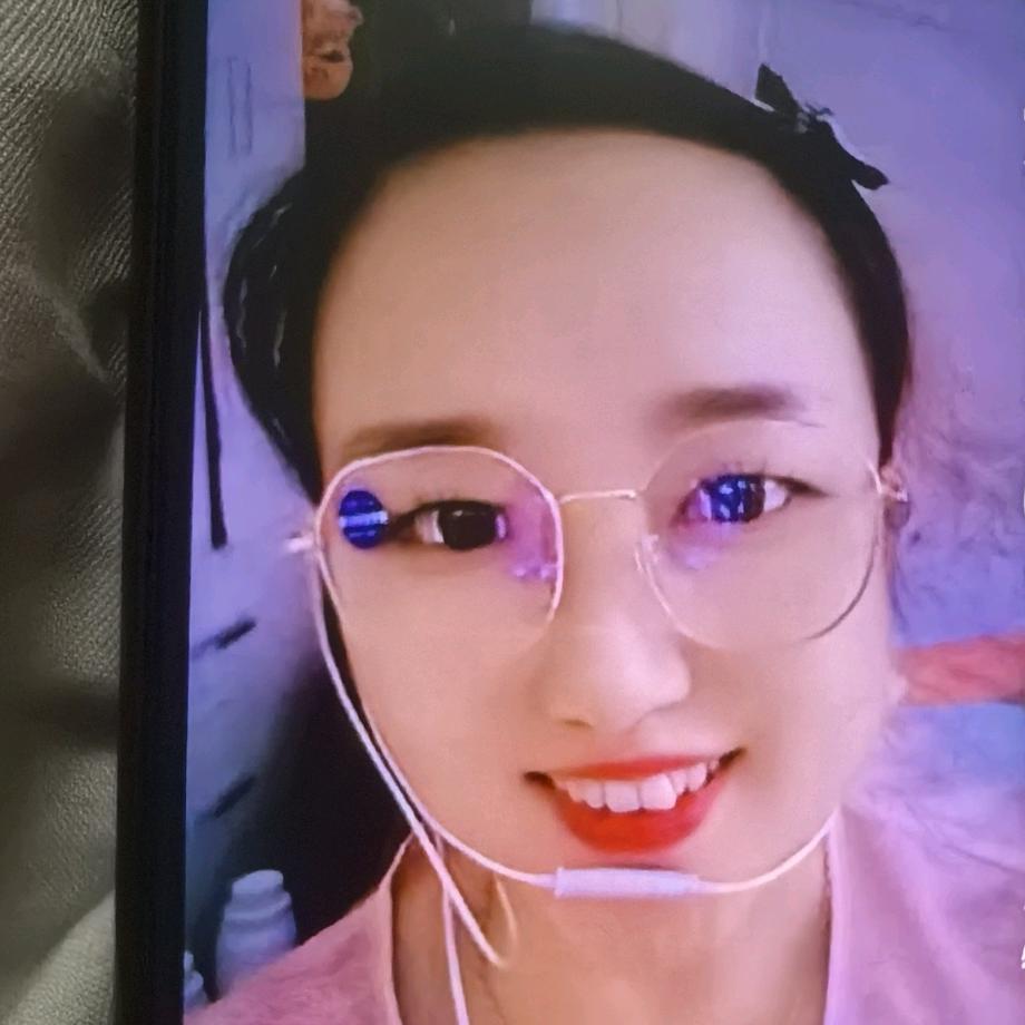 芳芳姐