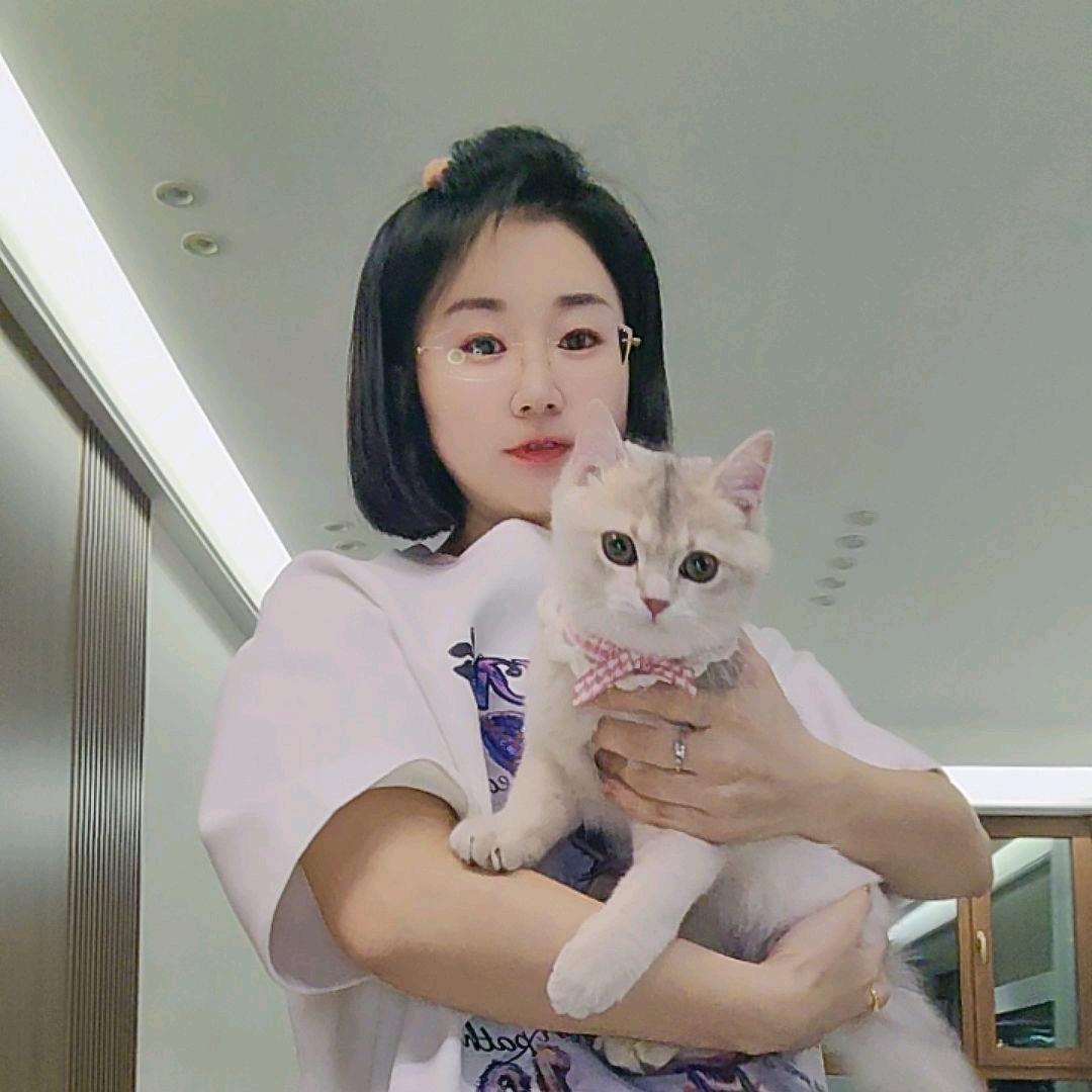 金瑶小跟班