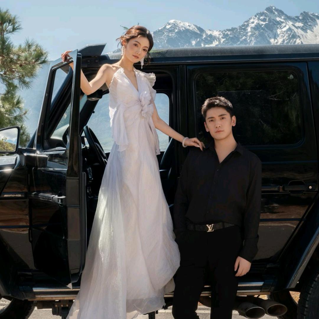 冯（CHAO MEI-穿搭工作室