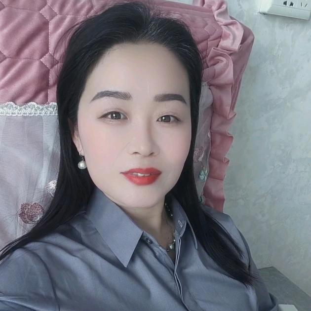 @王芳