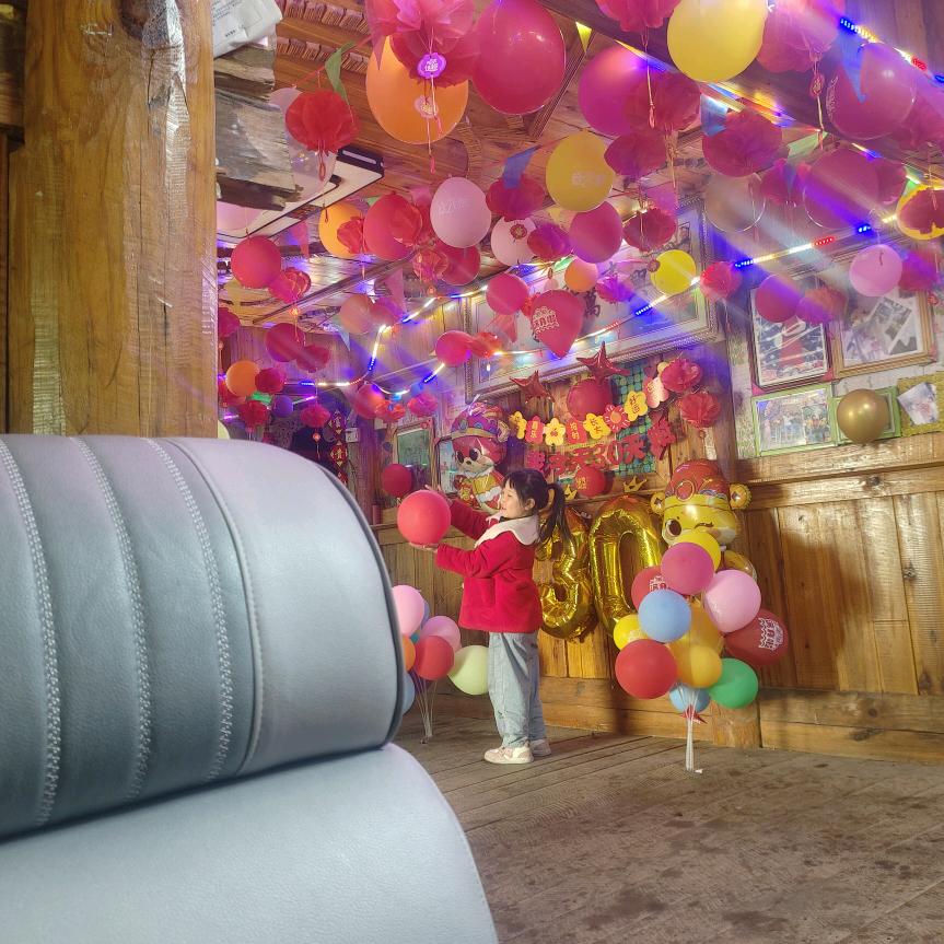 人怕無情，情怕傷。I love you.