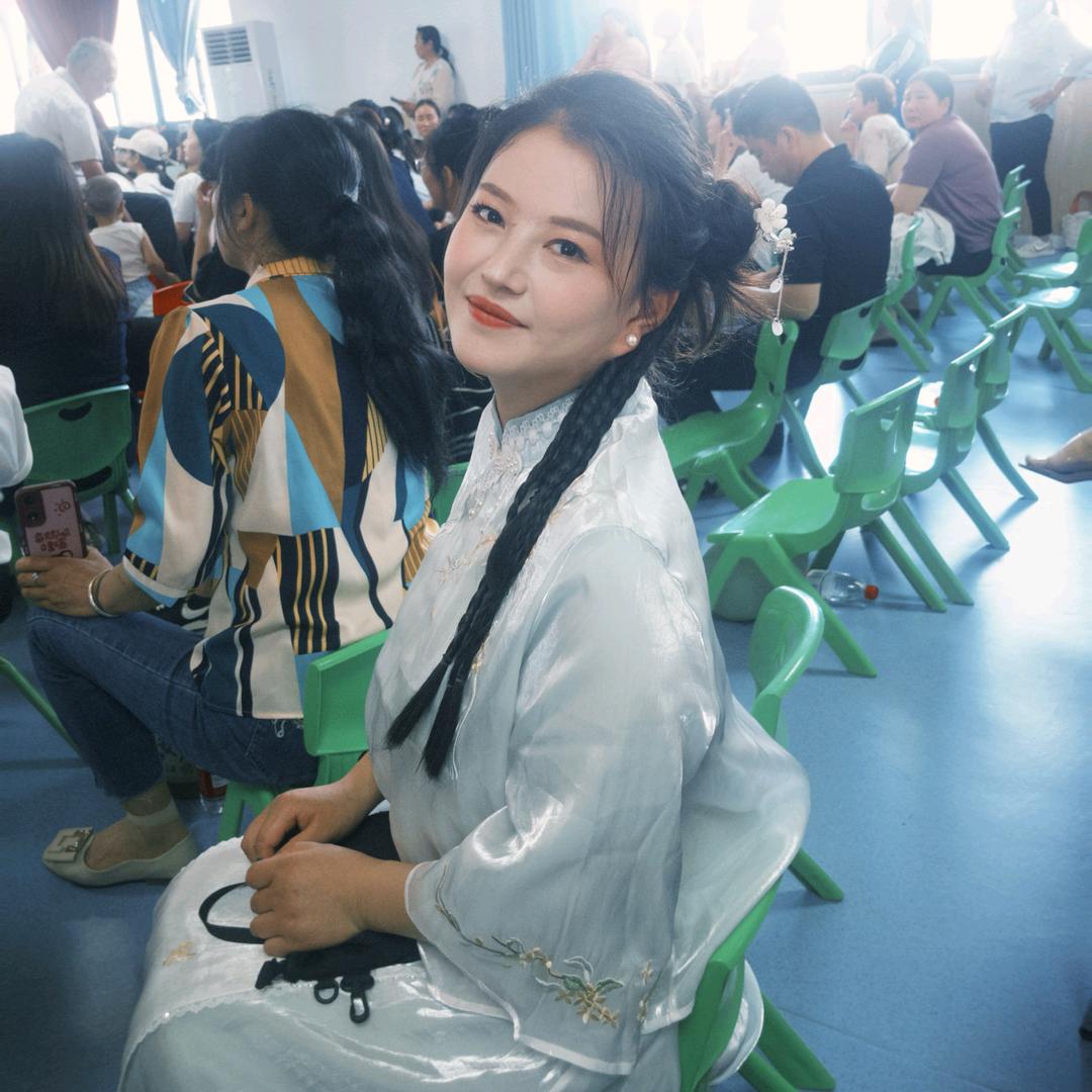 快乐小疯子⁵²⁰এ