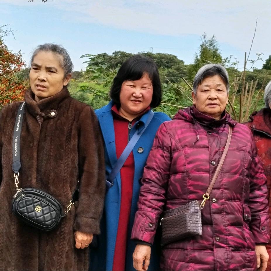 莫羽芸坚💐🌺