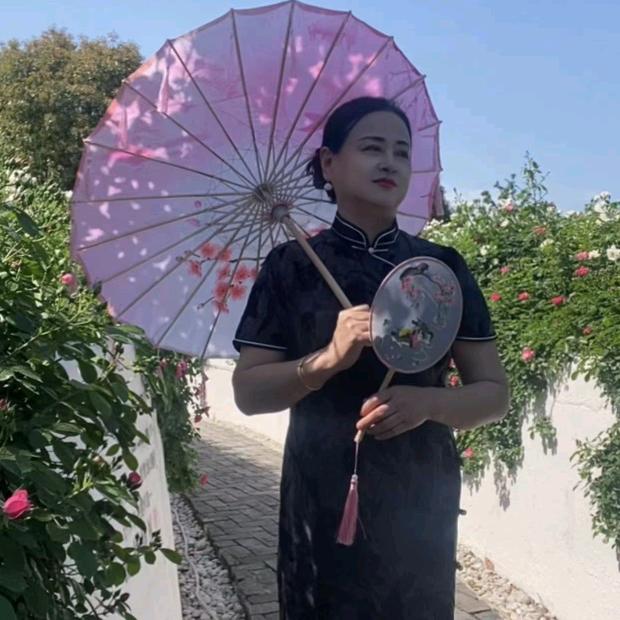 依梦水欣