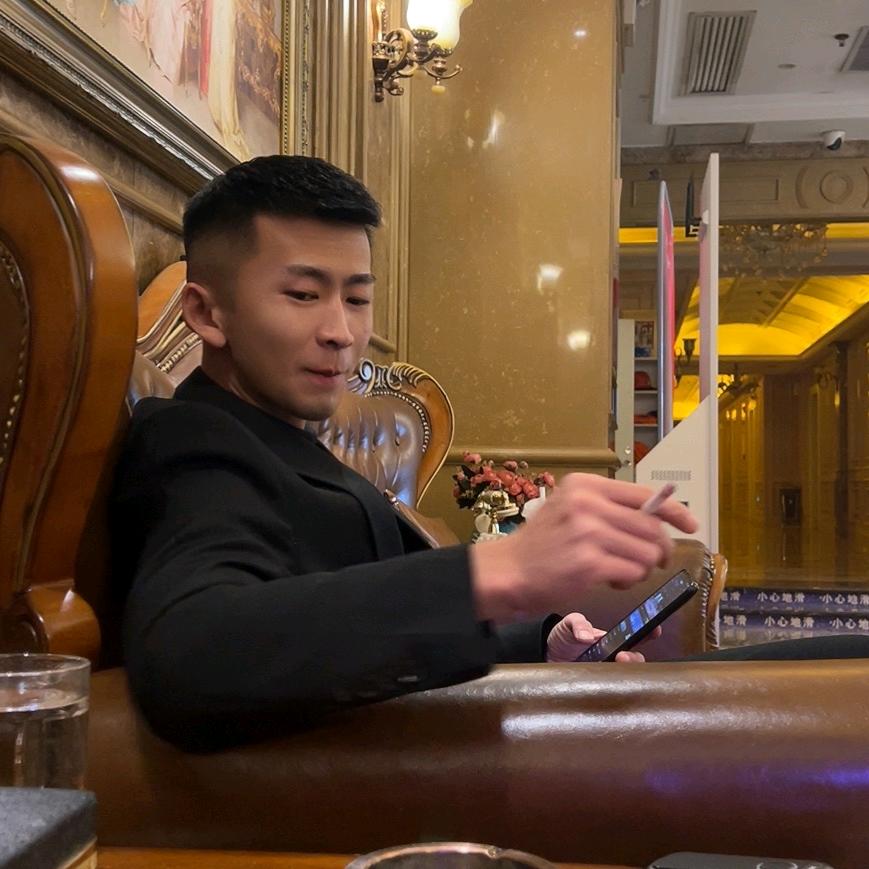 —━╋う举杯敬自己╰☆╮