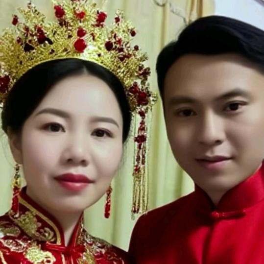 贵金属，收带金属的废品，，