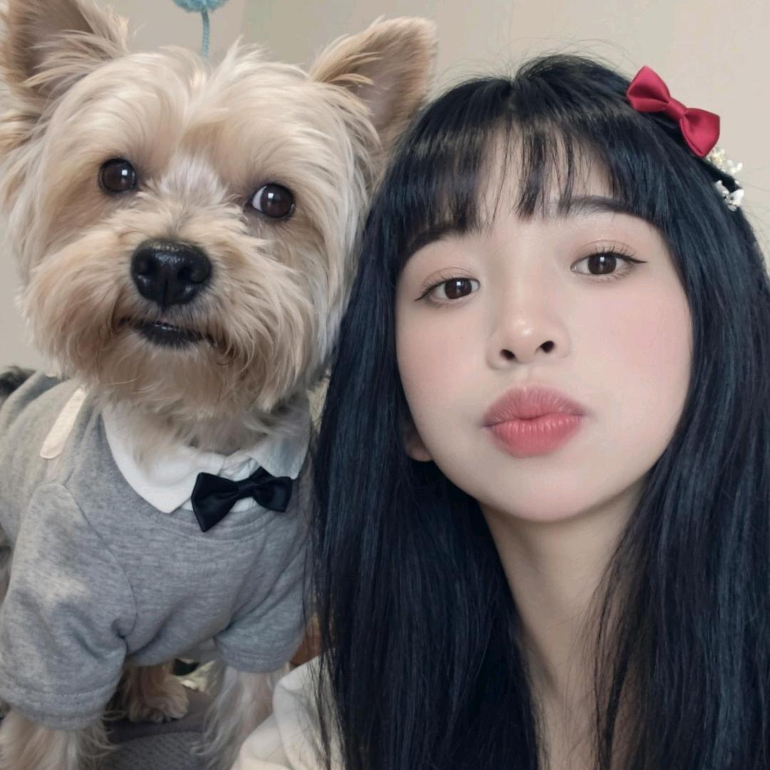 小朱睡着了╰(●'◡'●)╮