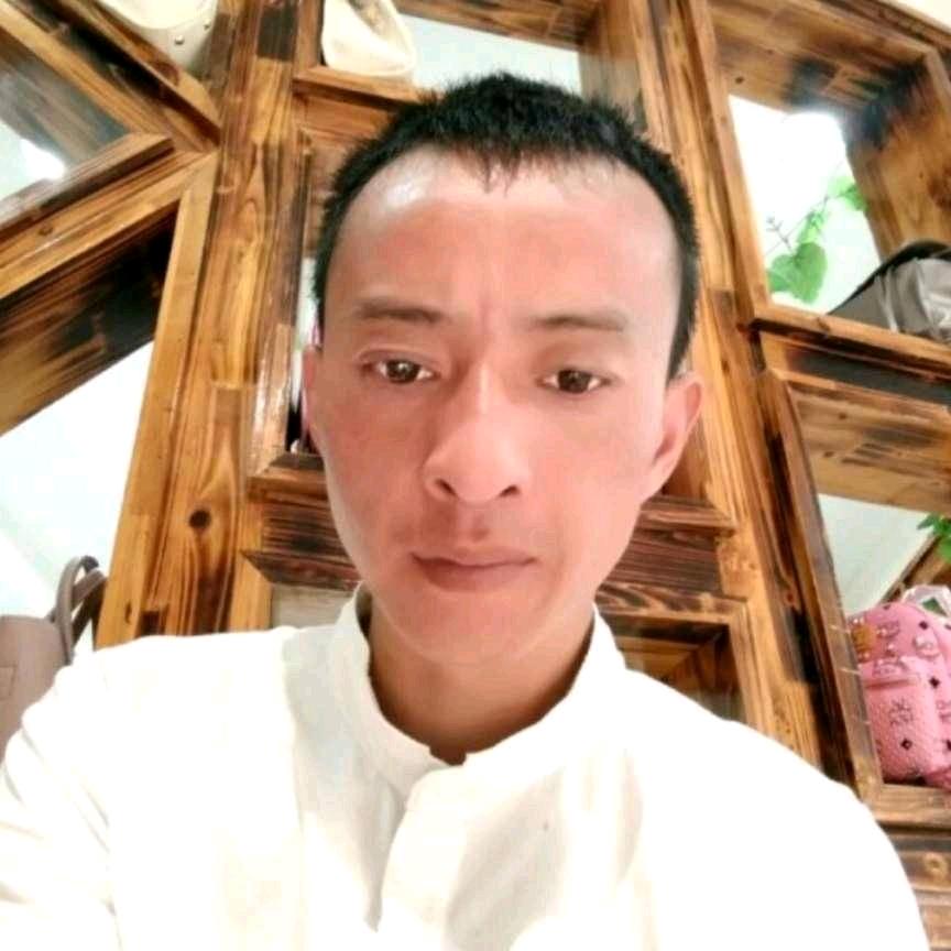 爱钓鱼的小哥哥，，欧阳