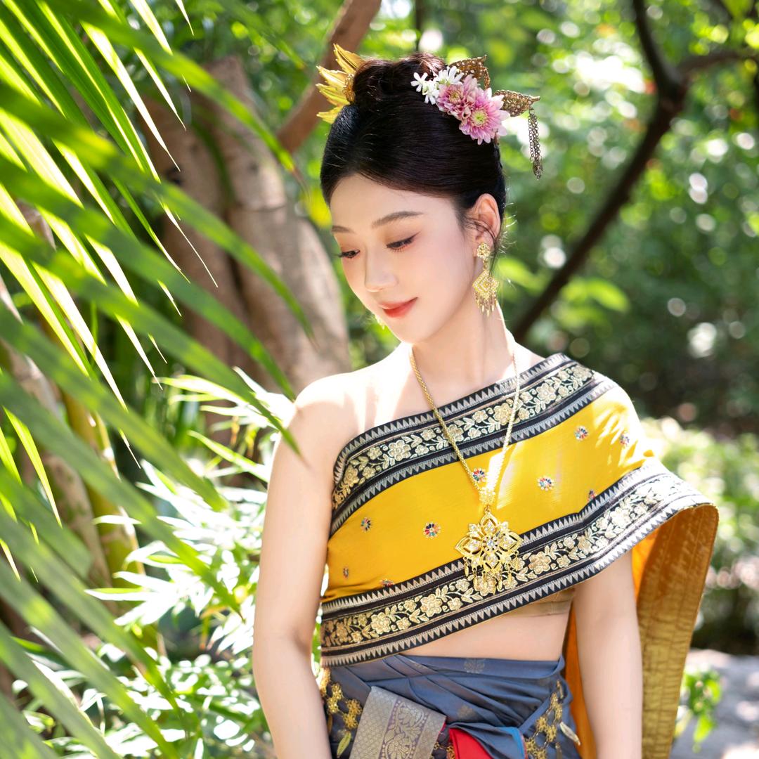 爱吃肉的小仙女